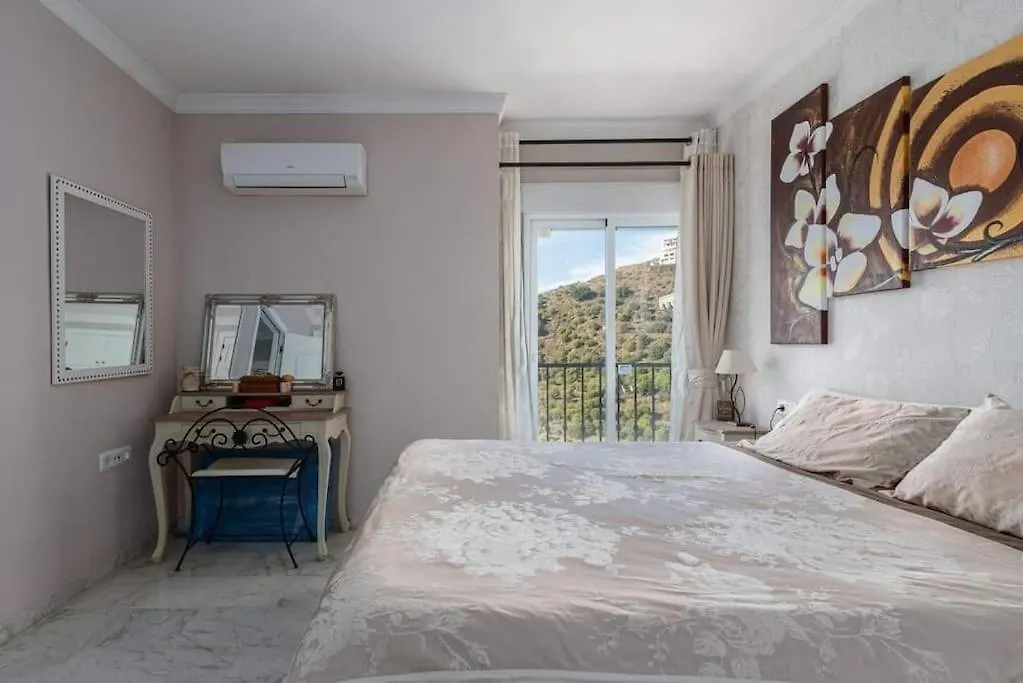 Apartment Ferienwohnung Atico Con Jacuzzi Vista Mar Y Montana Mijas