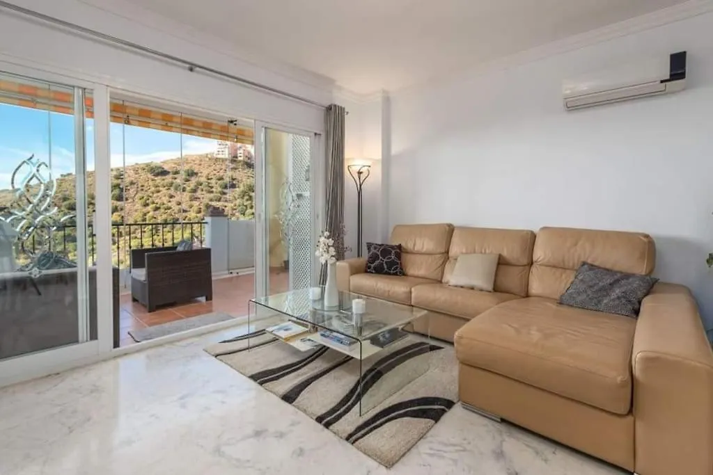 Ferienwohnung Atico Con Jacuzzi Vista Mar Y Montana Mijas 0*,  Spanien